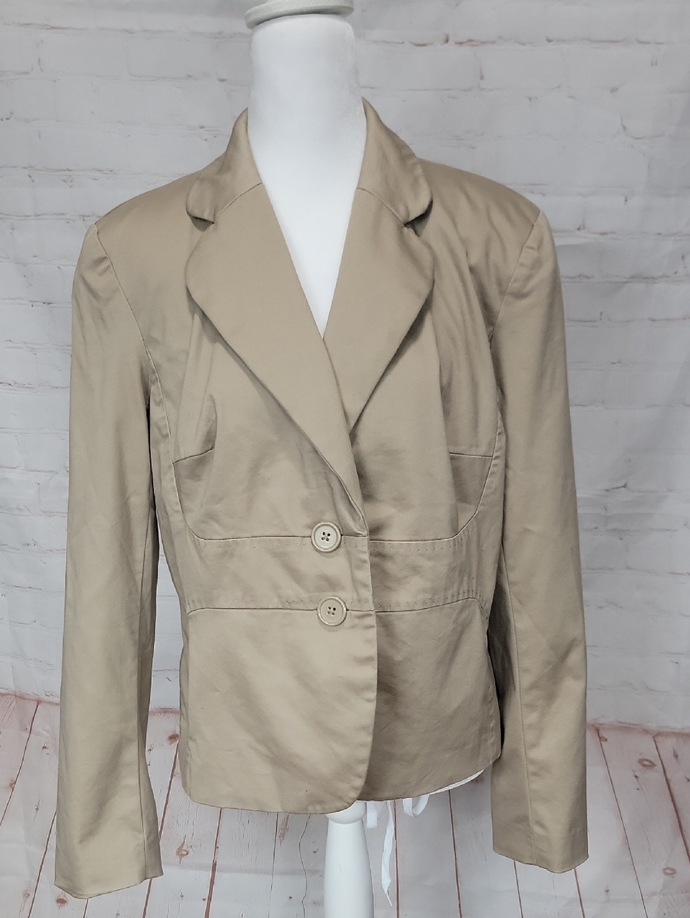 Worthington Beige Tailored Two-Button Blazer